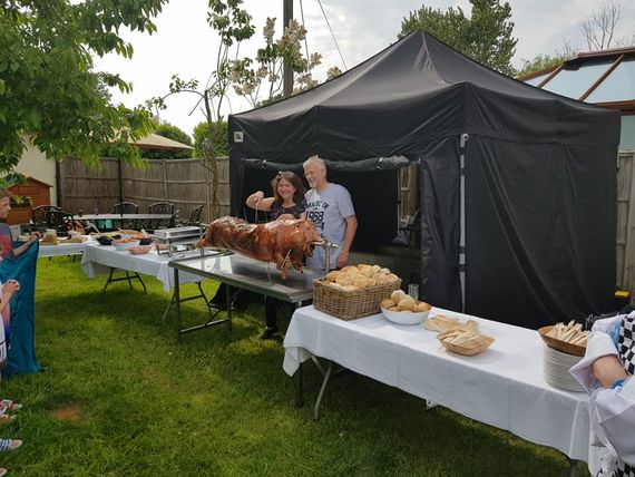 hog roast gazebo 5 A gazebo for a catering vendor