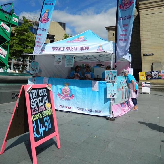 ice cream printed gazebo A gazebo with custom printed branding for a streetfood vendor