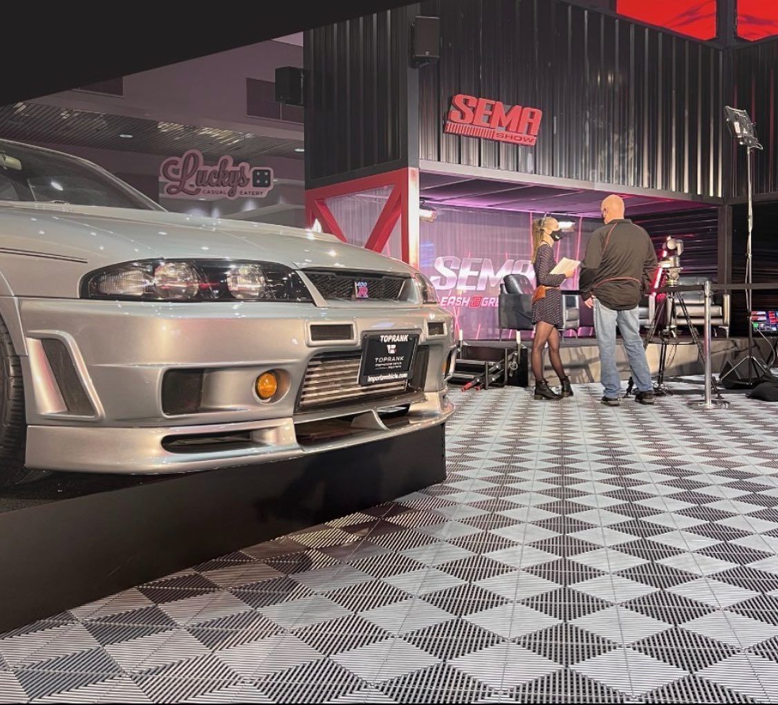 Modulaire vloeren voor evenementen en partytenten.